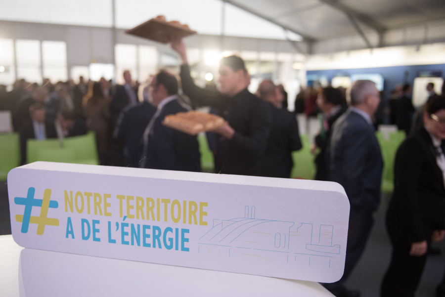 ambiance durant l'événement organisé par SUEZ-SMITDUVM : signature de la charte d’excellence circulaire et solidaire à Créteil.